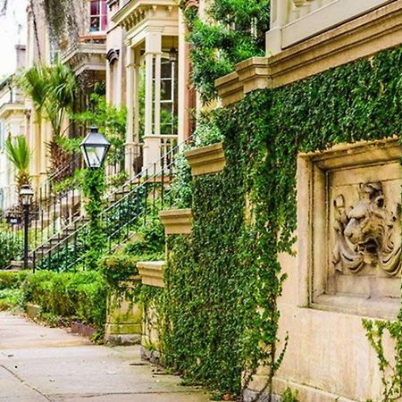 Southern Charmer-Historic District Downtown-Front Porch-Walk Score 90!!-Private Parking-1 Minute To Forsyth Park Savannah Dış mekan fotoğraf