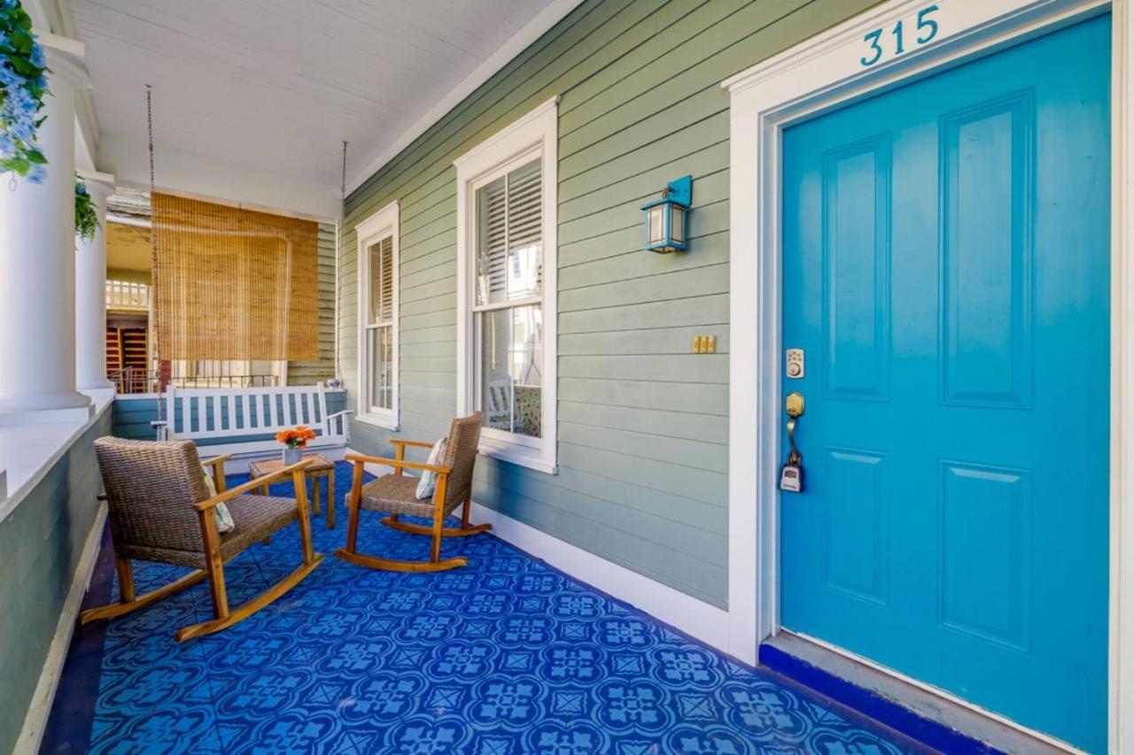 Southern Charmer-Historic District Downtown-Front Porch-Walk Score 90!!-Private Parking-1 Minute To Forsyth Park Savannah Dış mekan fotoğraf